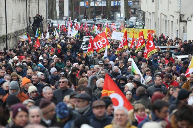 les syndicats restent unis pour se remobiliser contre la reforme des retraites mardi 31 janvier