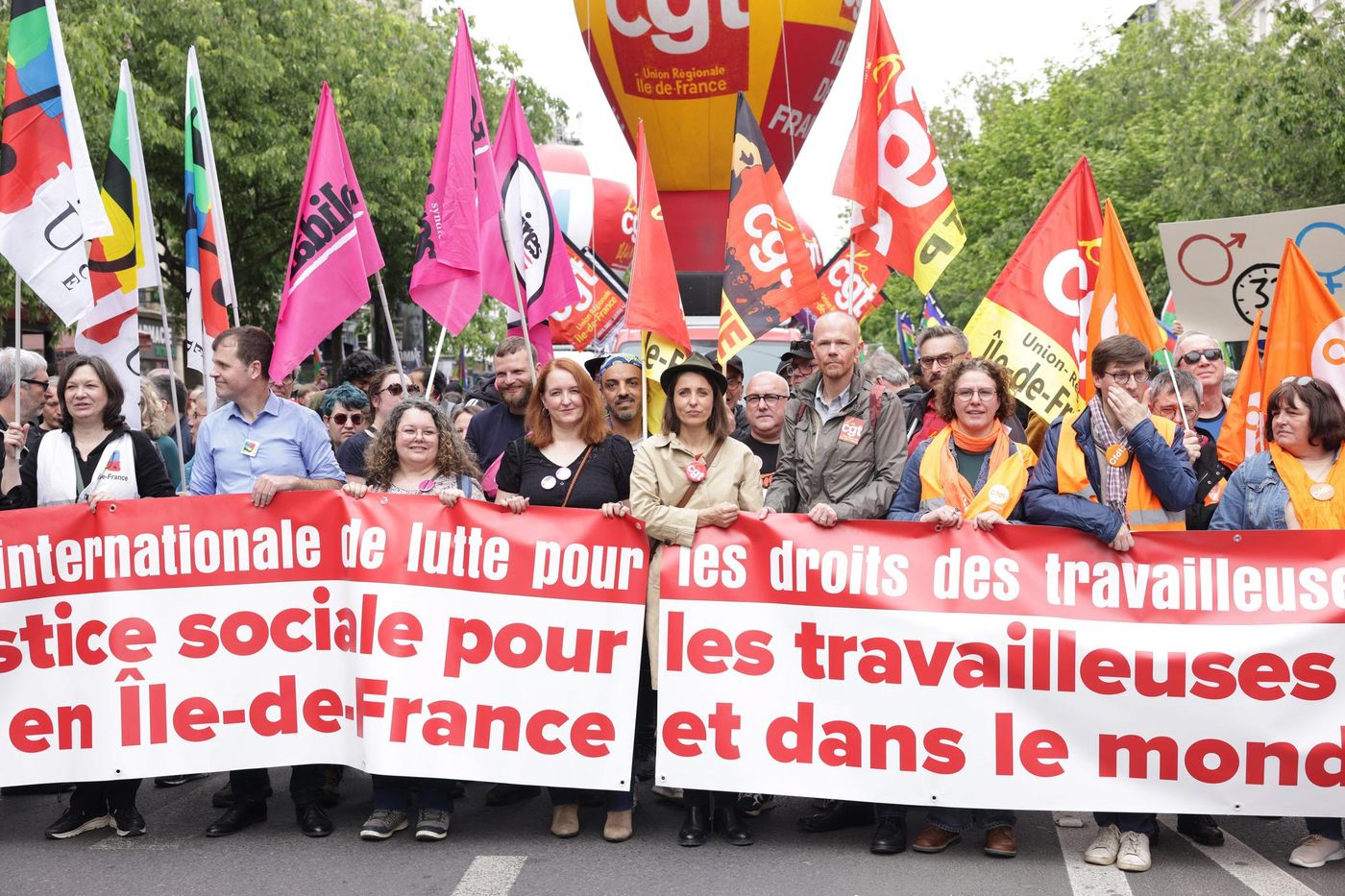 Au défilé du 1er Mai, les syndicats alertent contre « la rhétorique des chômeurs profiteurs