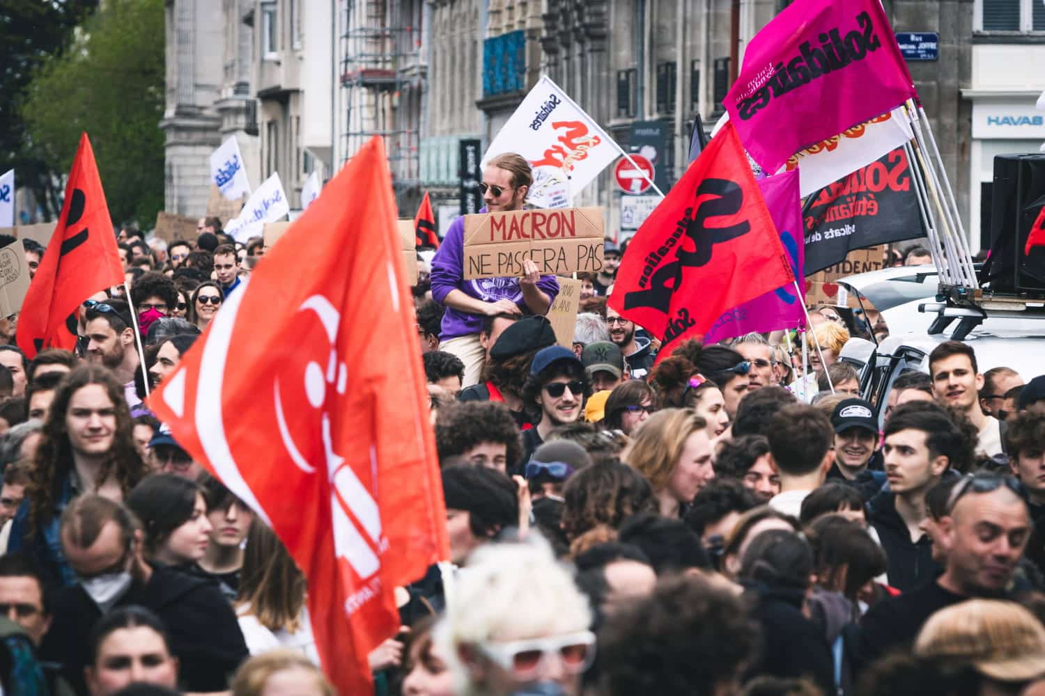 Manifestations du 1er Mai : des syndicats en ordre dispersé, la fin de l'union sacrée